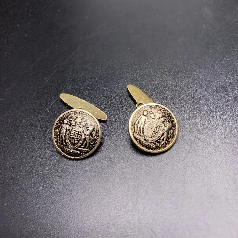 Crest Shield Lion Round Cufflinks